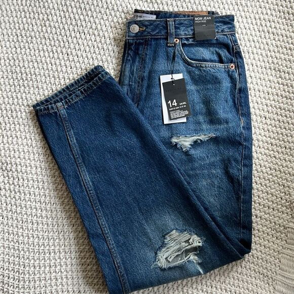 Primark Blue Relaxed Mom Jeans High Rise with Distressed Details - Picture 14 of 16